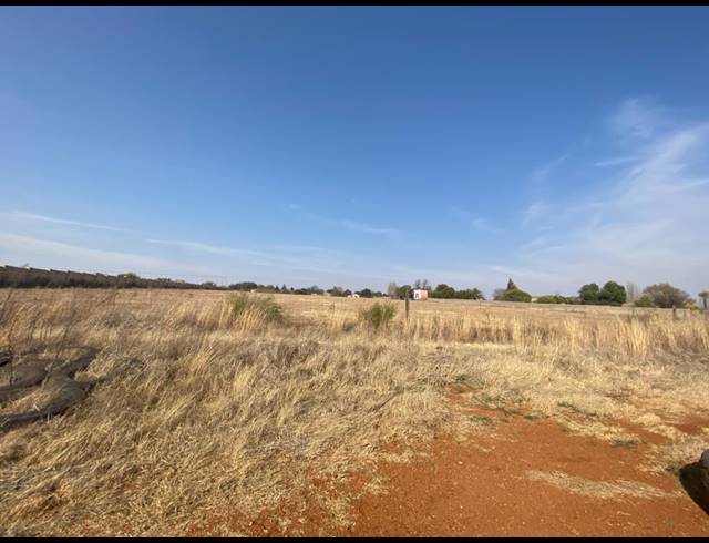 2,000M² VACANT LAND FOR SALE IN VANWAARTSHOF